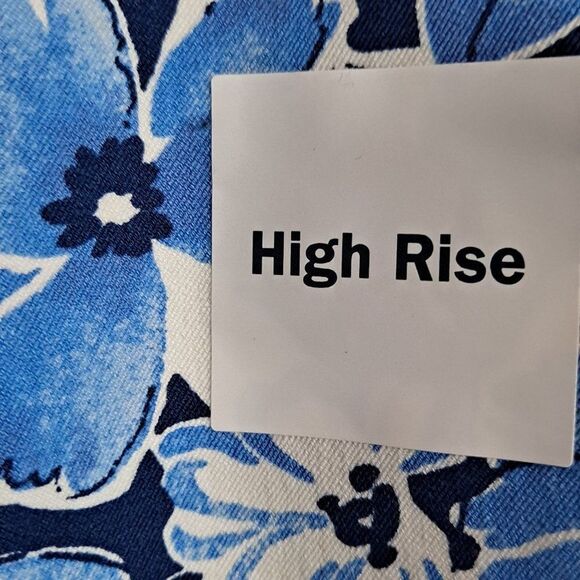 SOLD OUT.  - Picture 3 of 11